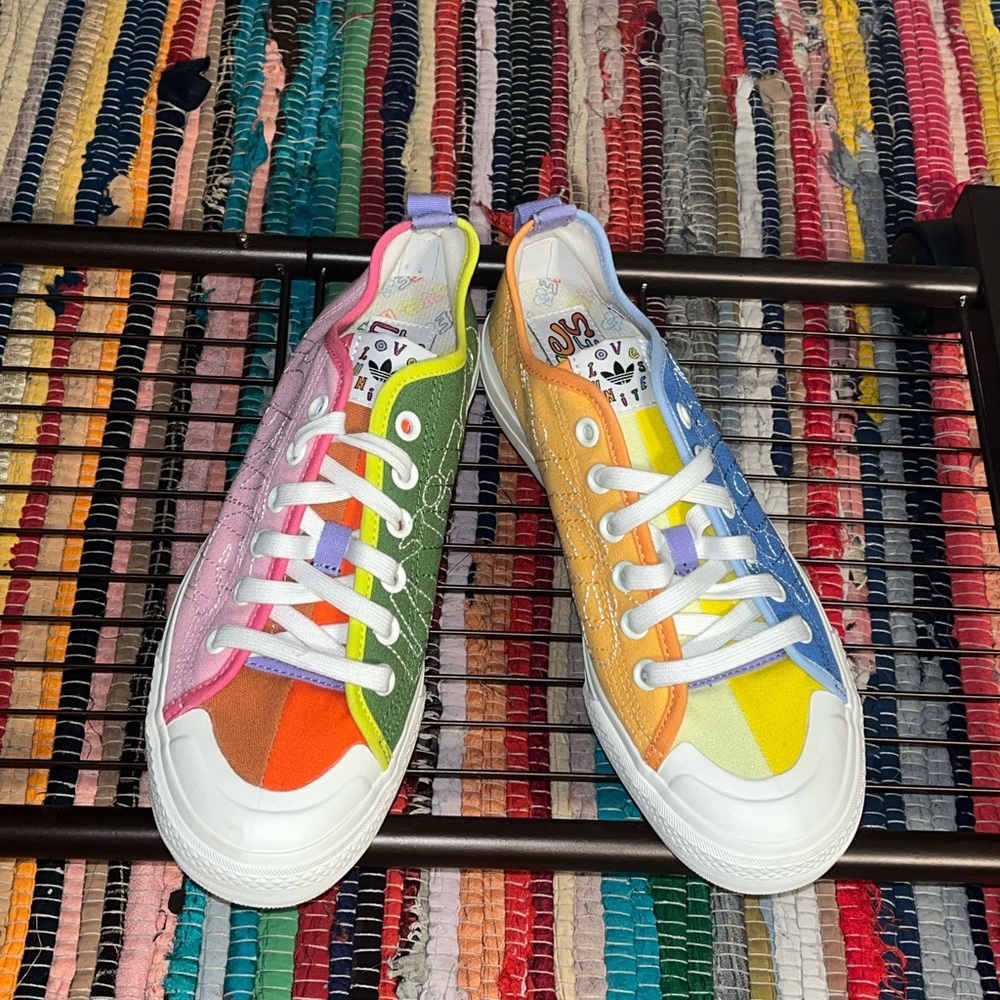 NEW Adidas Love Unites Limited Edition Rainbow Unisex Sneakers